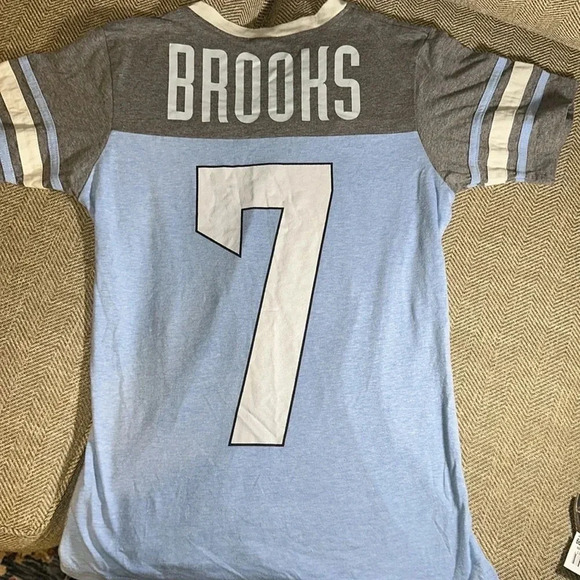 GARTH BROOKS ‼️OFFICIAL MERCH‼️ v-neck blue short sleeve t-shirt concert tour M - Picture 8 of 8